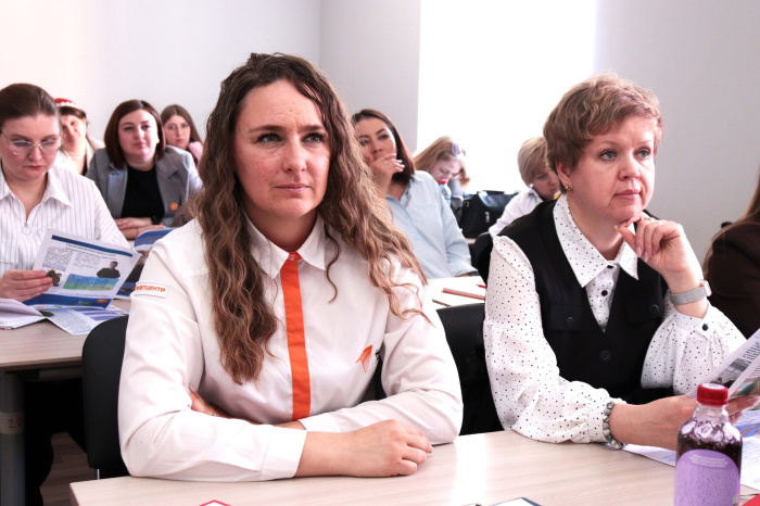 Четыре недели о воспитании: ИРО завершил фестиваль успешных практик воспитательной работы